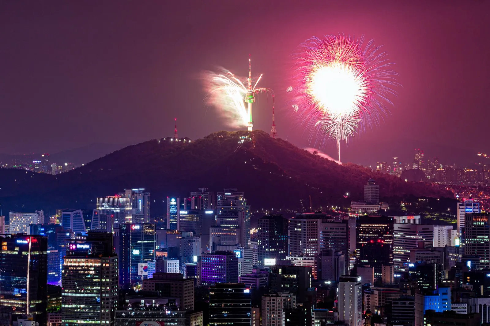 Fireworks over the Han