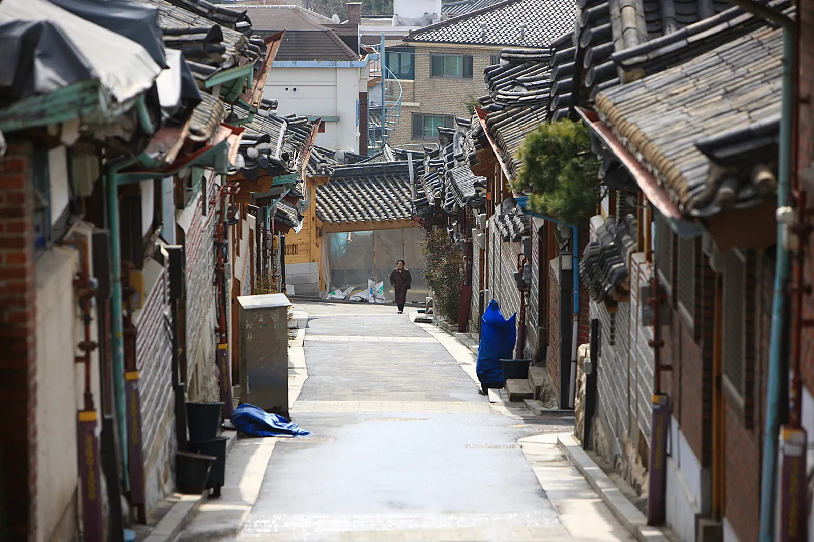 Gahoe-dong walls