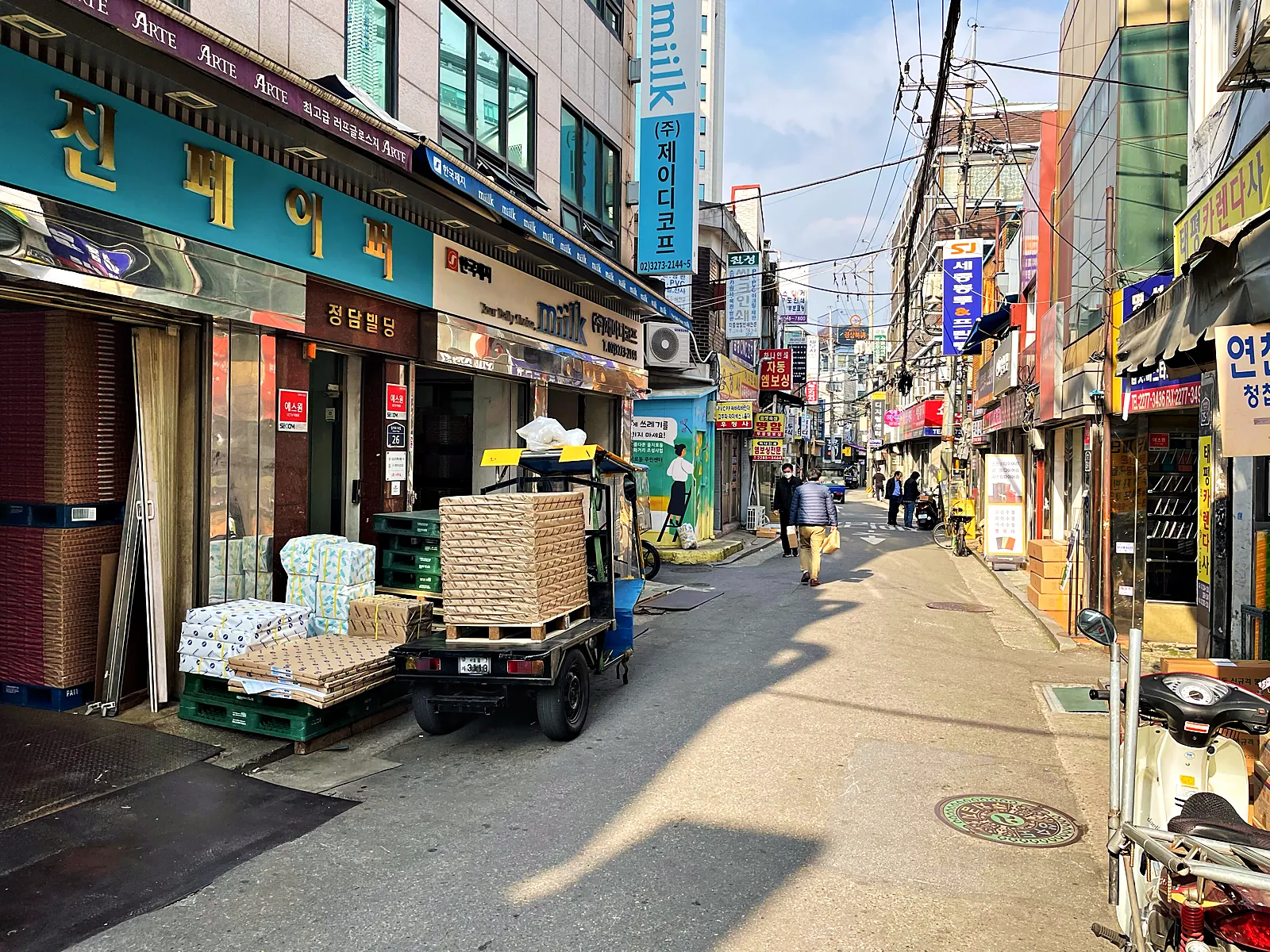 Euljiro's alleys