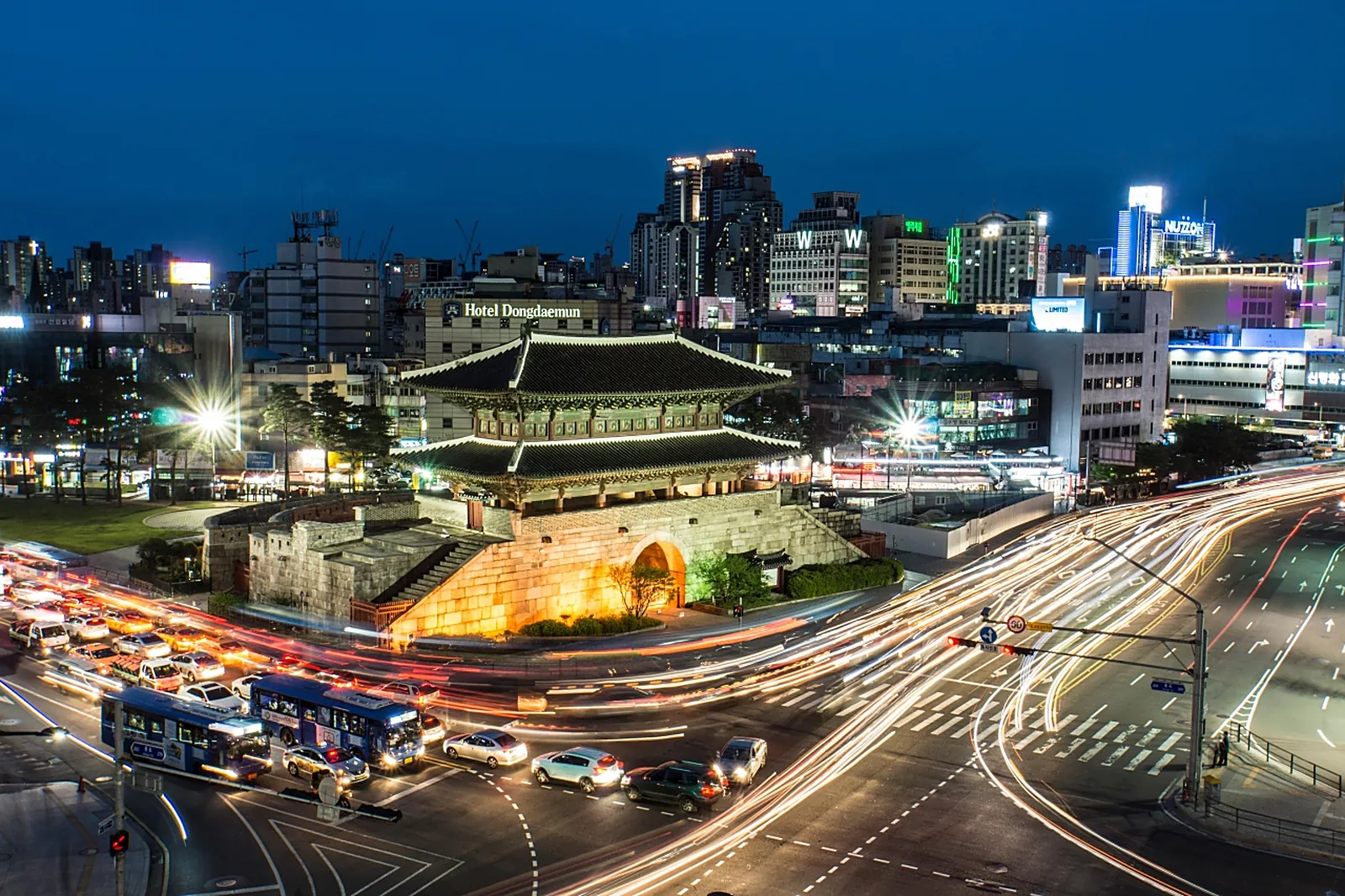 Dongdaemun at night