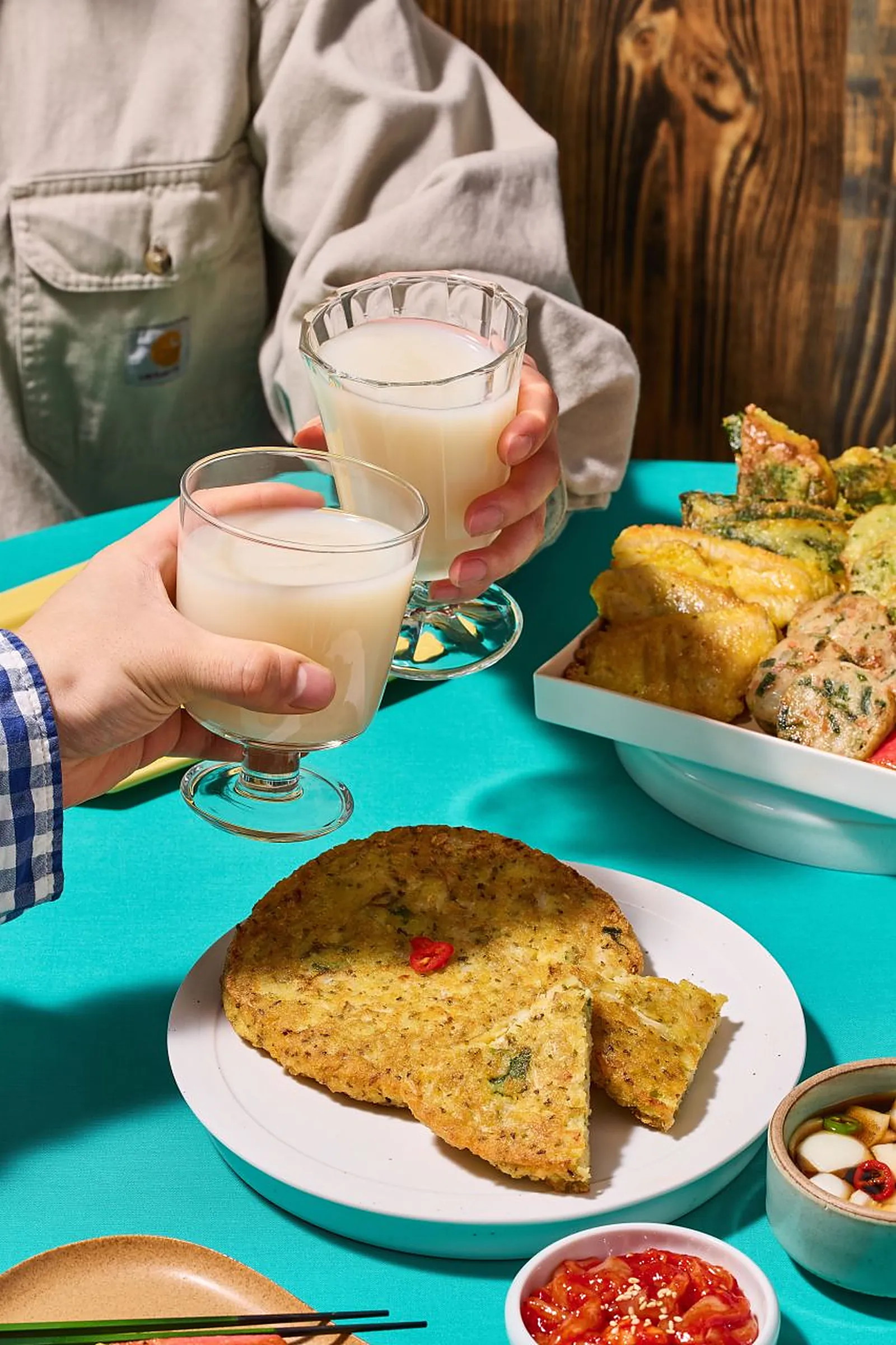 Pancakes, gimbap, makgeolli