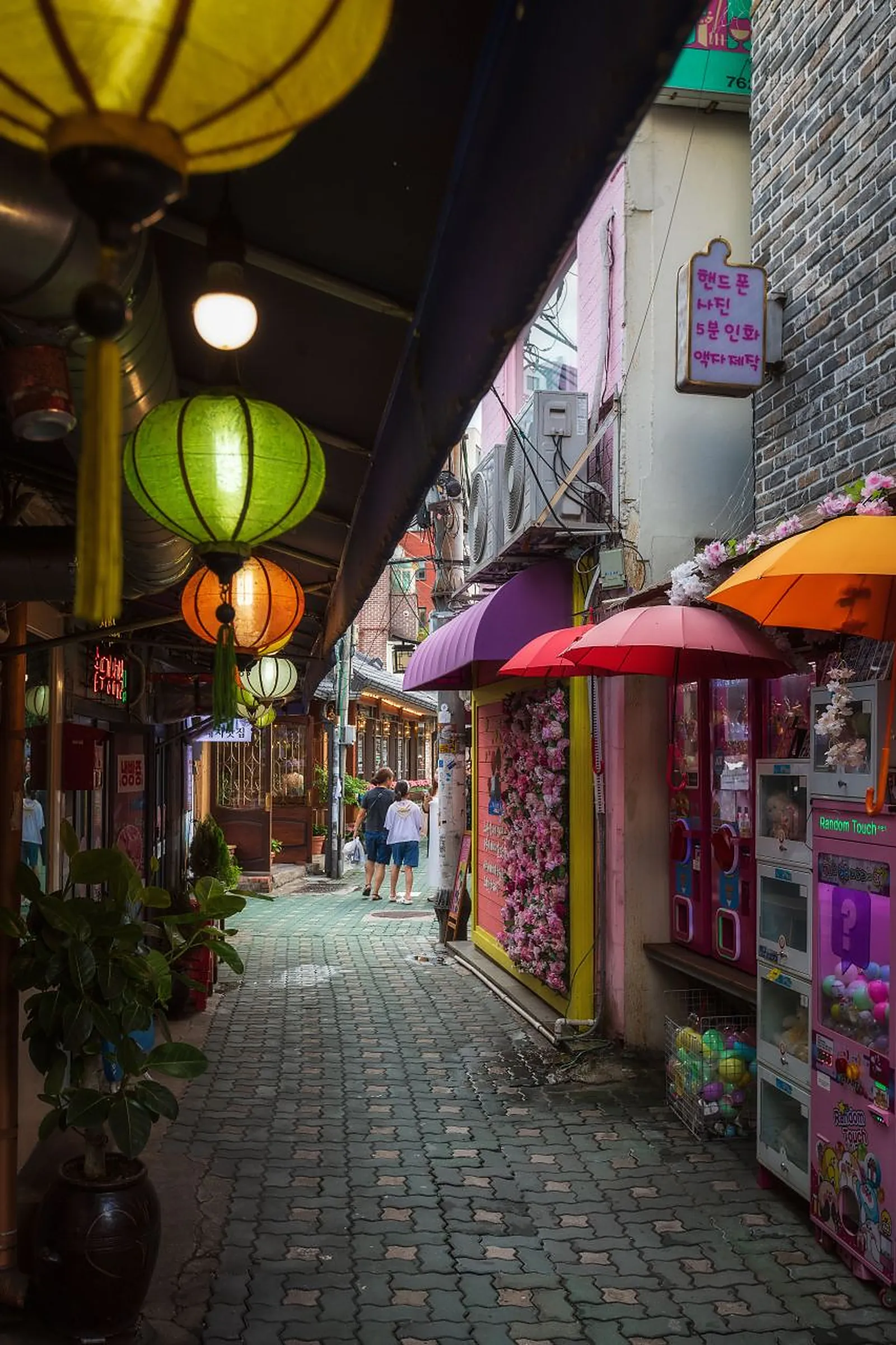 Ikseon-dong alley