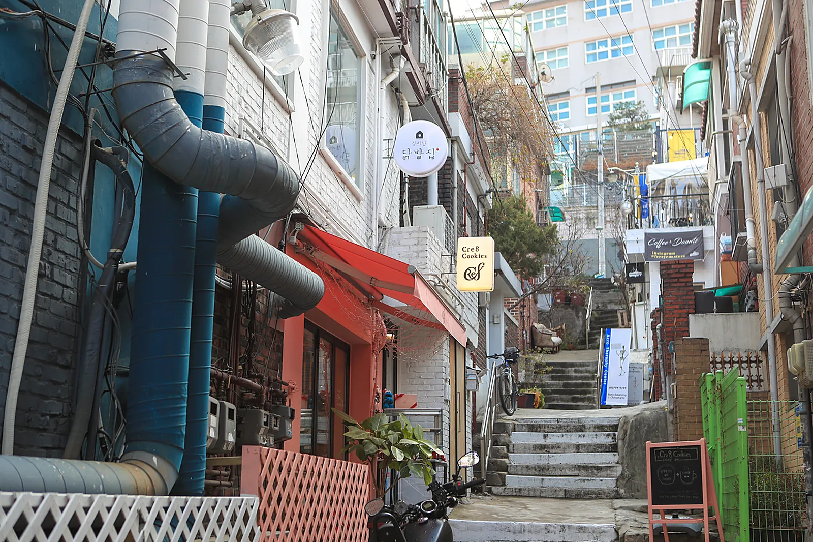 Hillside food street